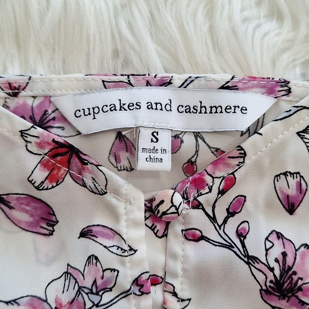 Cupcakes and Cashmere Cortina Floral Print Tank Top - Picture 8 of 15